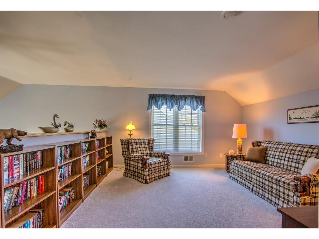 41 Hampton Meadows, Unit 41 Hampton, NH 03842 - Photo 23 of 36