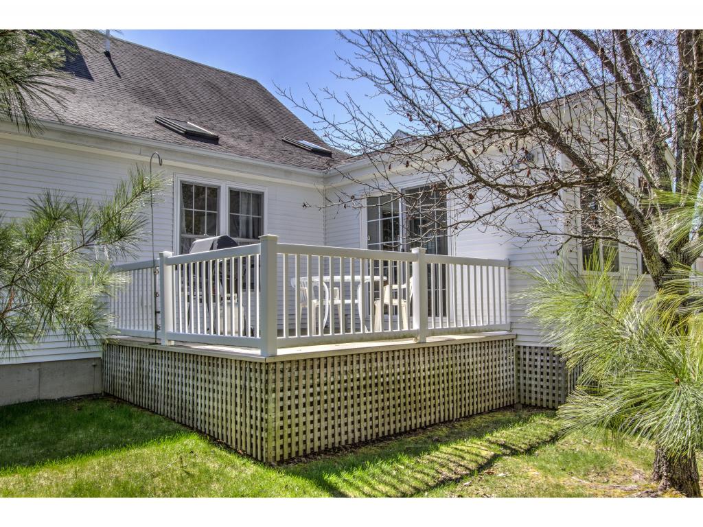 41 Hampton Meadows, Unit 41 Hampton, NH 03842 - Photo 4 of 36