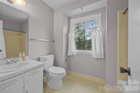 $500,000 | 1040 Timber Lake Drive, Charlotte, NC 28227