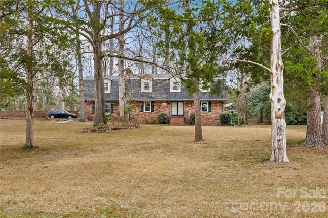 $489,500 | 1040 Timber Lake Drive, Charlotte, NC 28227