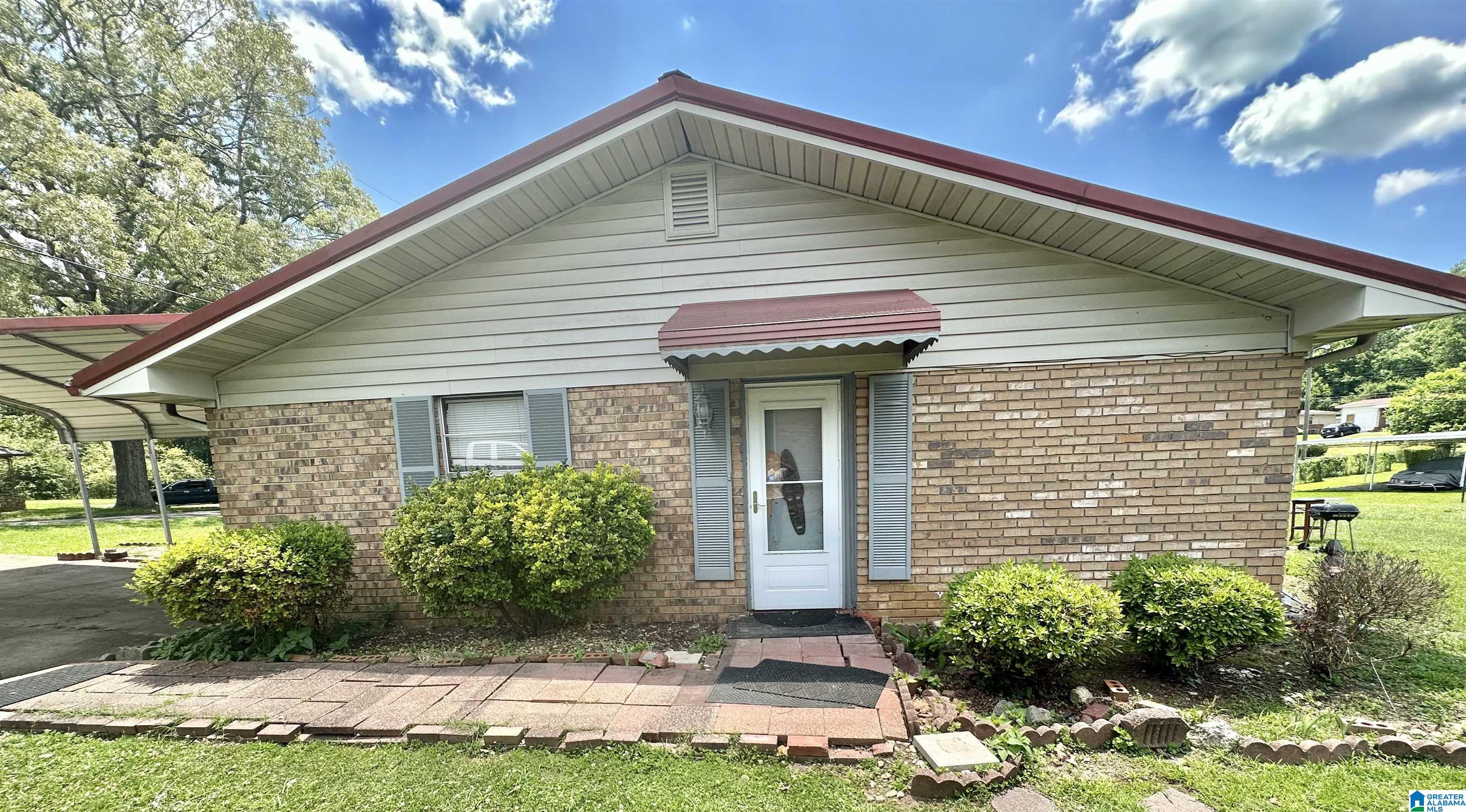 2208 Simpson Street Anniston, AL 36201 - Photo 3 of 10