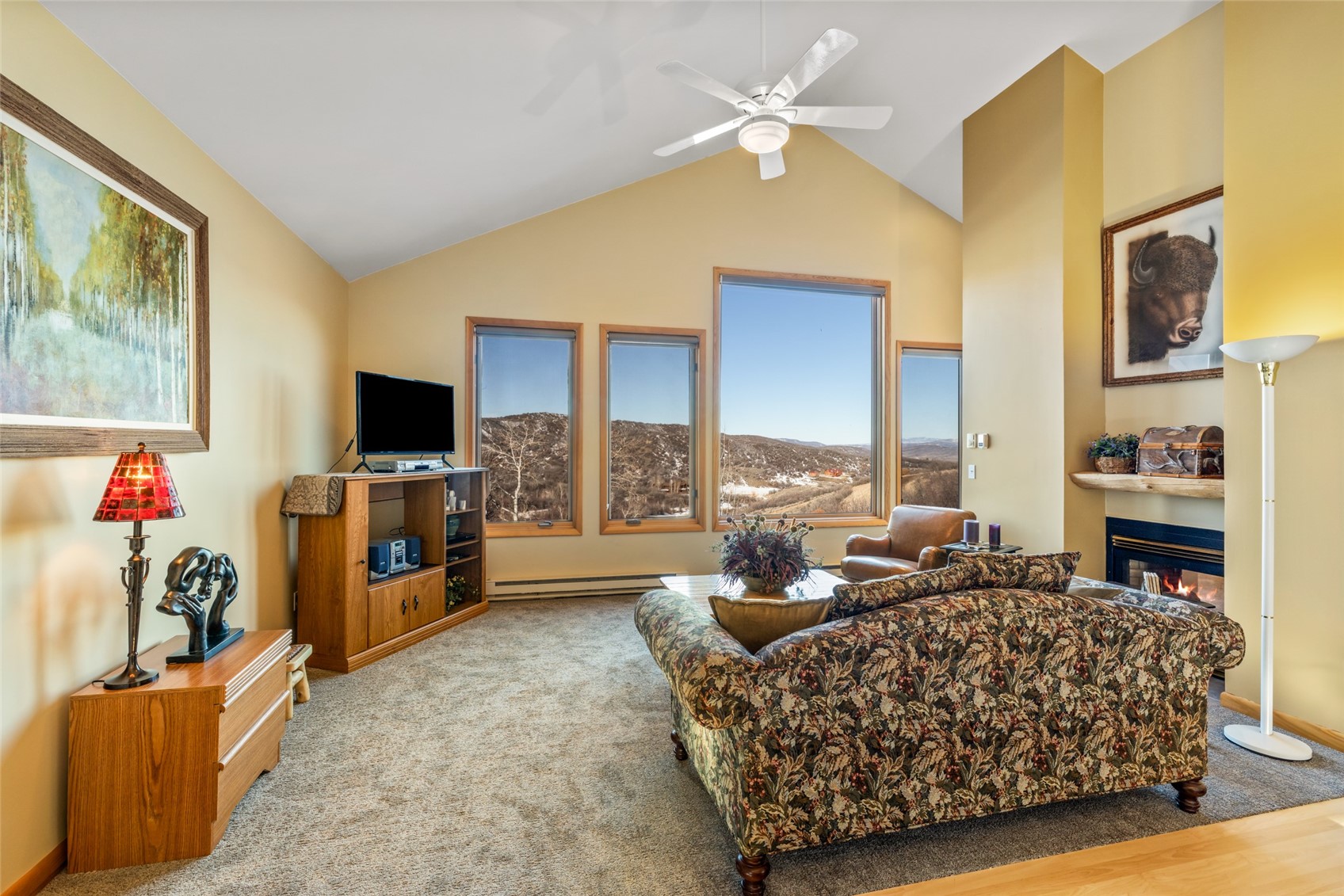 26000 High Ridge Drive Steamboat Springs, CO 80487 - Photo 37 of 46 Apartment above garage - Living Room