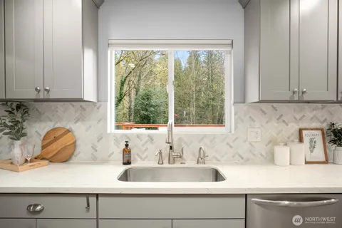 $1,150,000 | 38420 Southeast North Bend Way, Snoqualmie, WA 98065