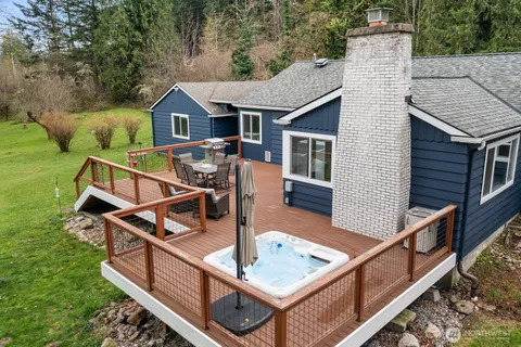 $1,150,000 | 38420 Southeast North Bend Way, Snoqualmie, WA 98065