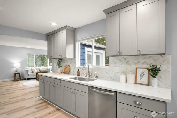 $1,150,000 | 38420 Southeast North Bend Way, Snoqualmie, WA 98065