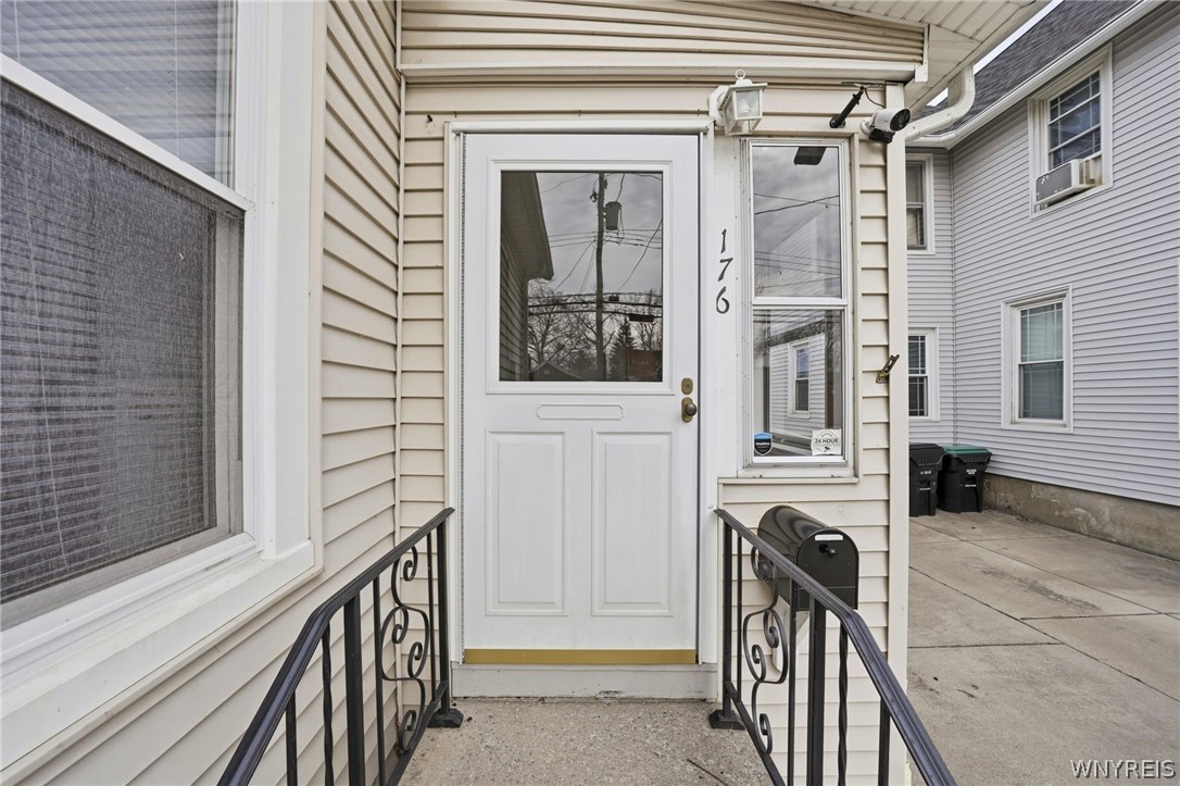 176 Adam Street Tonawanda, NY 14150 - Photo 3 of 46