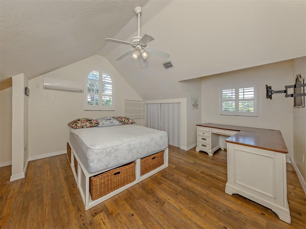 1533 Fundy Road Venice, FL 34293 - Photo 16 of 48