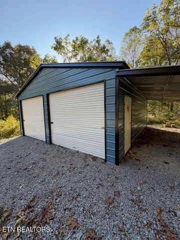 $184,900 | 739 Dry Branch Road, Ewing, VA 24248