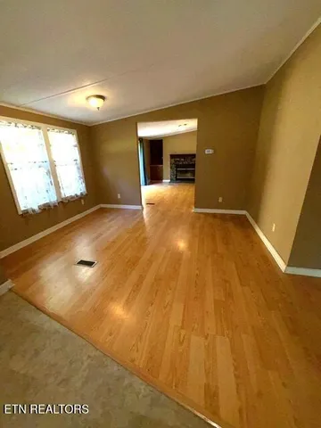 $184,900 | 739 Dry Branch Road, Ewing, VA 24248