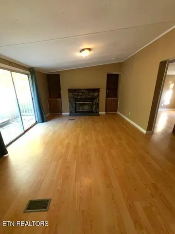 $184,900 | 739 Dry Branch Road, Ewing, VA 24248