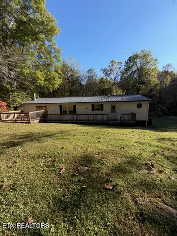 $184,900 | 739 Dry Branch Road, Ewing, VA 24248