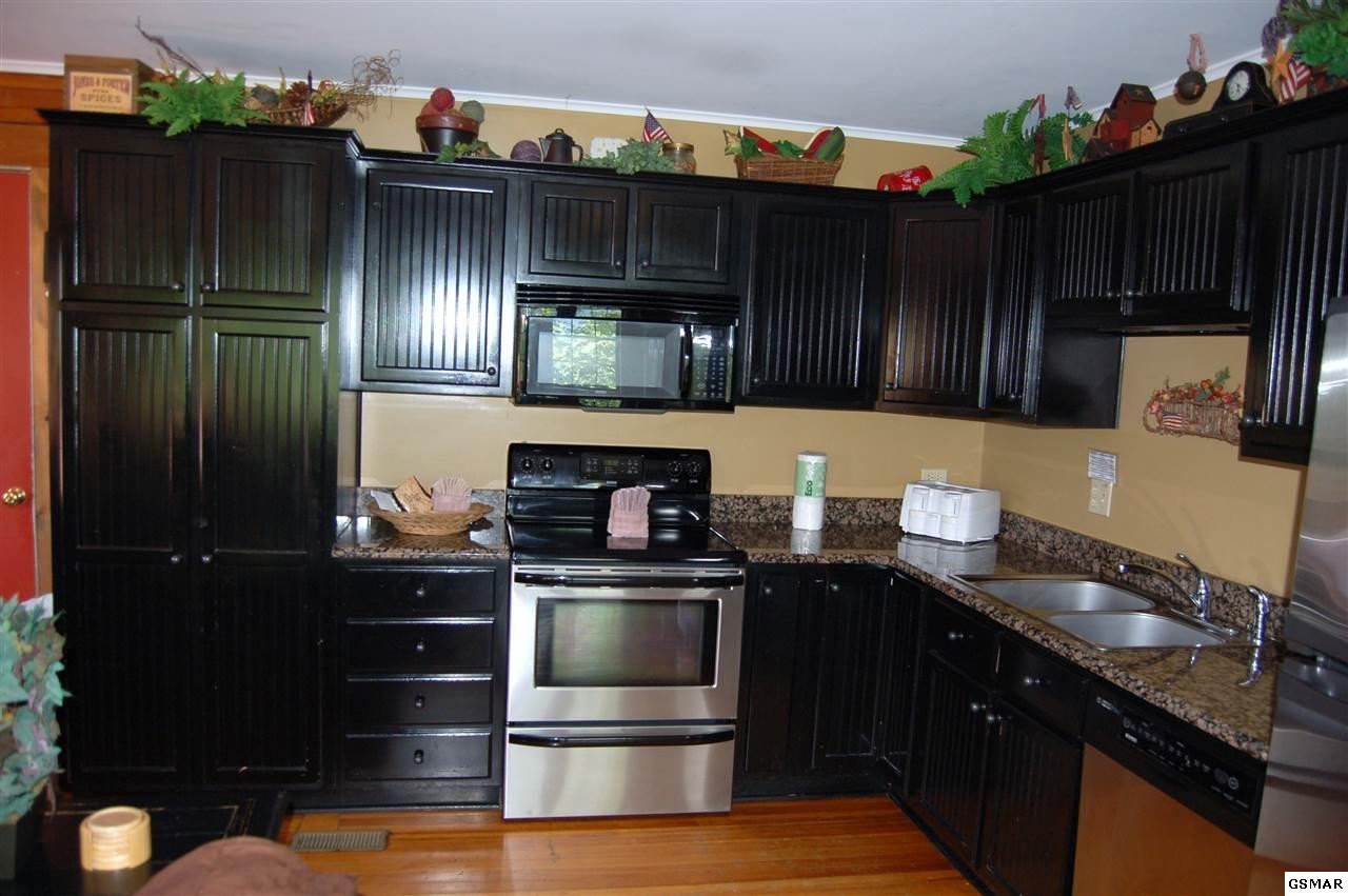 2759 Hatcher Mountain Road, Unit STARGAZER Sevierville, TN 37862 - Photo 5 of 34 Gallery Image 5