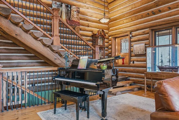$1,200,000 | 8706 State 44 Union, Hokah, MN 55941