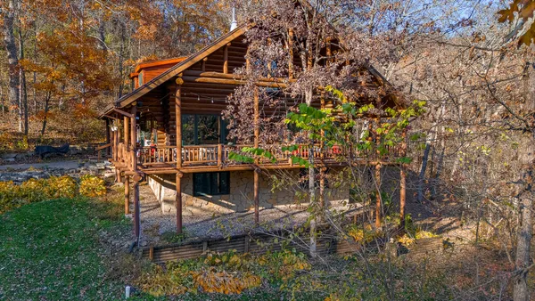 $1,200,000 | 8706 State 44 Union, Hokah, MN 55941