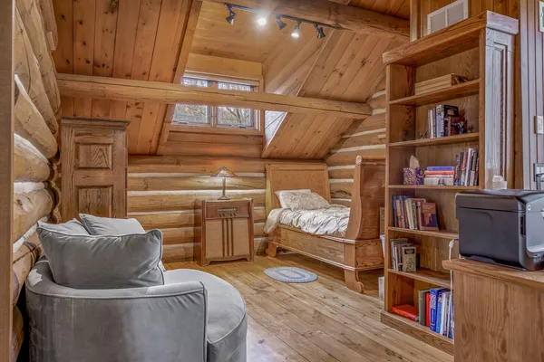 $1,200,000 | 8706 State 44 Union, Hokah, MN 55941