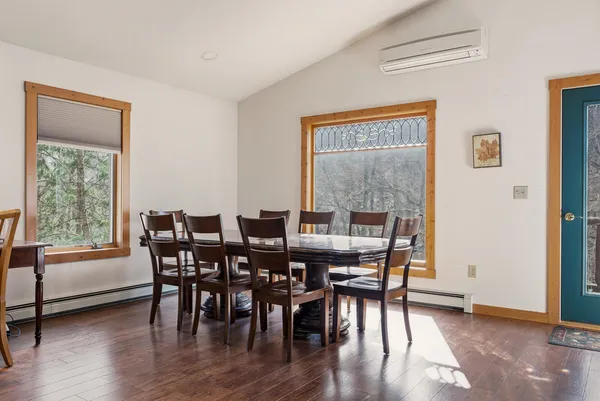 $1,200,000 | 8706 State 44 Union, Hokah, MN 55941