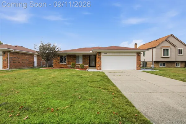 $359,900 | 3465 Fox Hill Drive, Sterling Heights, MI 48310