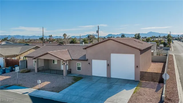 $3,500 | 4615 East St Louis Avenue, Las Vegas, NV 89104