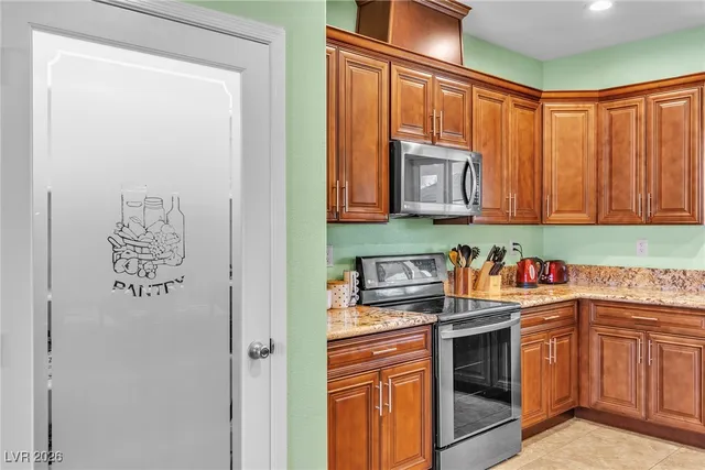 $3,500 | 4615 East St Louis Avenue, Las Vegas, NV 89104