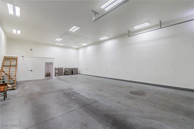 $3,500 | 4615 East St Louis Avenue, Las Vegas, NV 89104