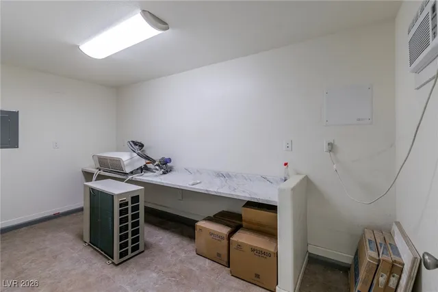 $3,500 | 4615 East St Louis Avenue, Las Vegas, NV 89104