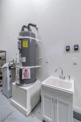 $3,500 | 4615 East St Louis Avenue, Las Vegas, NV 89104