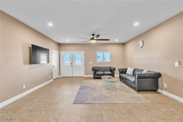 $3,500 | 4615 East St Louis Avenue, Las Vegas, NV 89104