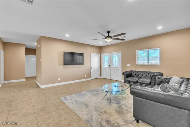 $3,500 | 4615 East St Louis Avenue, Las Vegas, NV 89104