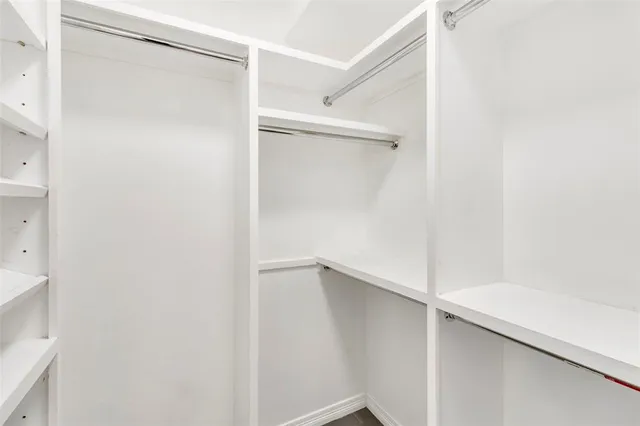 $224,900 | 330 Las Colinas Boulevard East, Unit 422, Irving, TX 75039