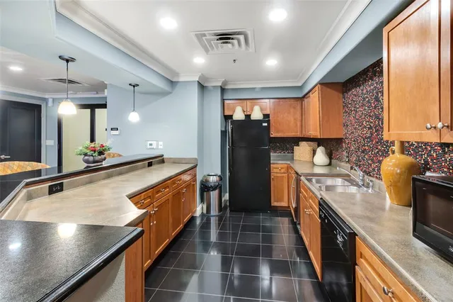 $224,900 | 330 Las Colinas Boulevard East, Unit 422, Irving, TX 75039