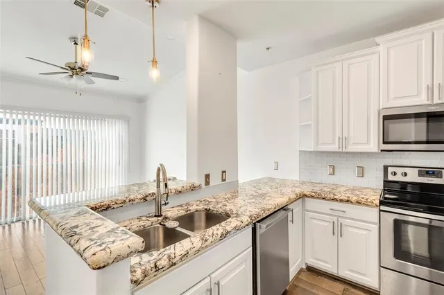 $224,900 | 330 Las Colinas Boulevard East, Unit 422, Irving, TX 75039