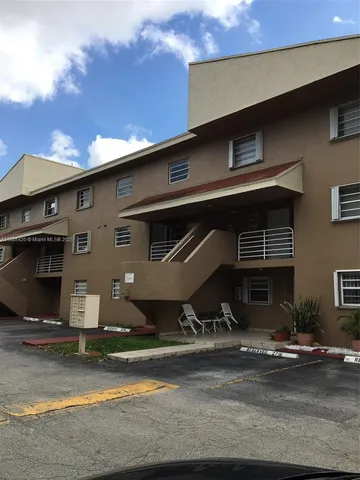 $2,125 | 2726 West 60th Street, Unit 68, Hialeah, FL 33016
