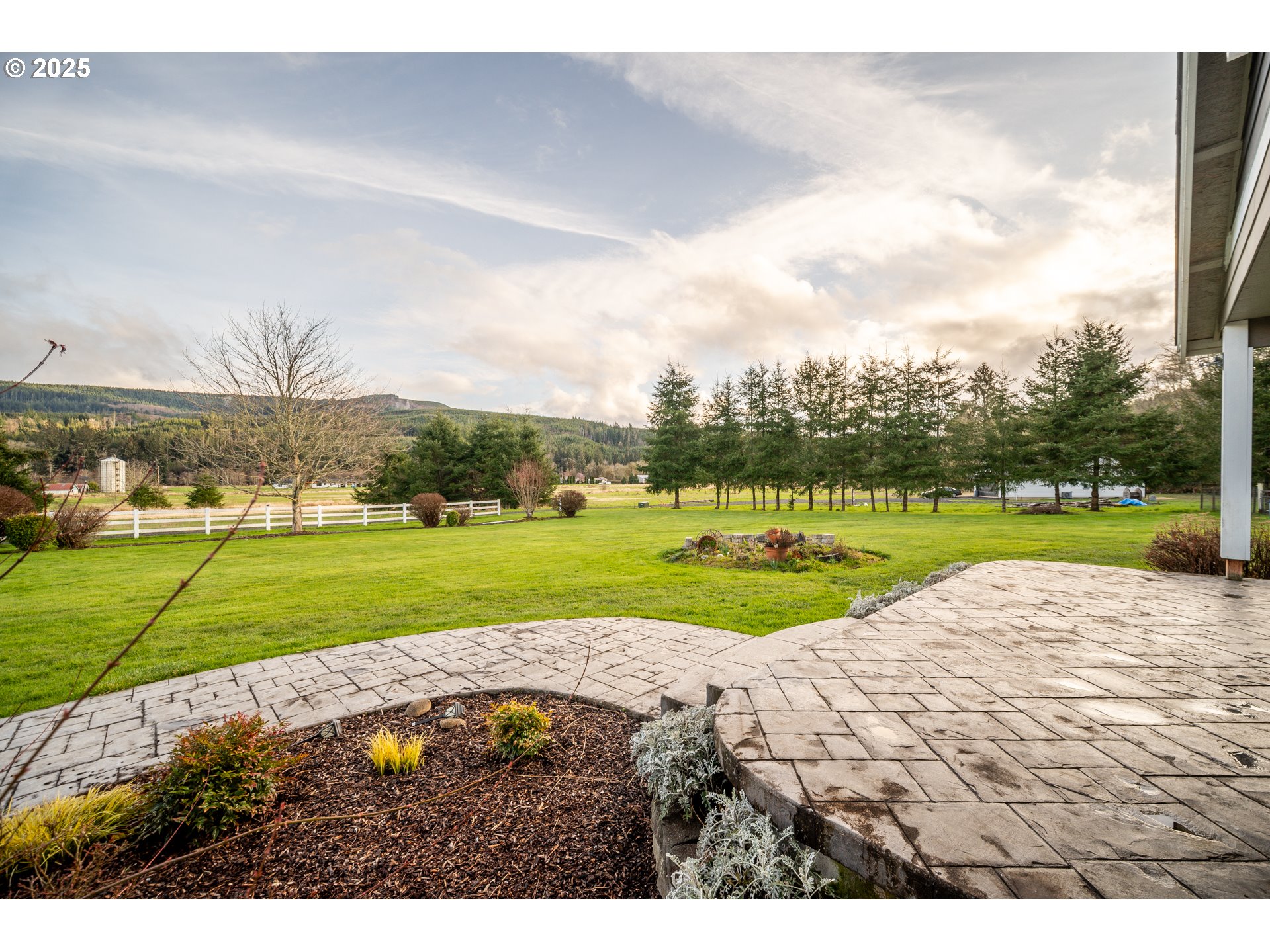 23 Elk Ridge Drive Cathlamet, WA 98612 - Photo 44 of 46 a view of a park