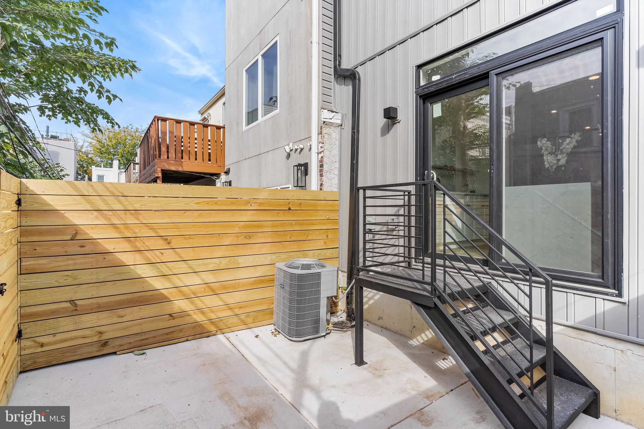 2130 St Albans Street Philadelphia, PA 19146 - Photo 21 of 43
