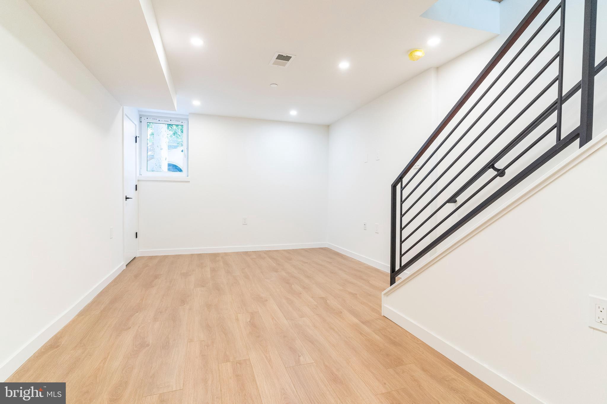 2130 St Albans Street Philadelphia, PA 19146 - Photo 8 of 43