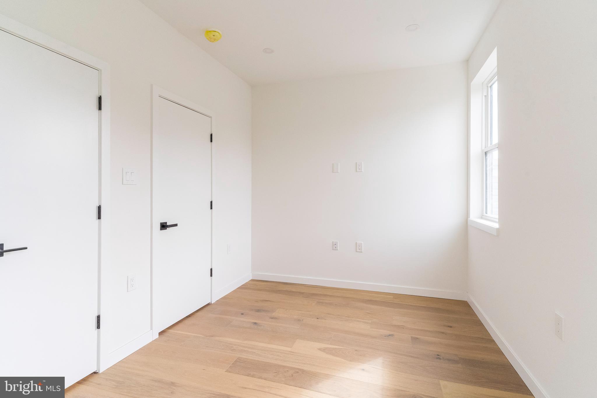 2130 St Albans Street Philadelphia, PA 19146 - Photo 10 of 43