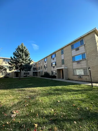 $1,850 | 7019 North Ridge Boulevard, Unit 3D, Chicago, IL 60645
