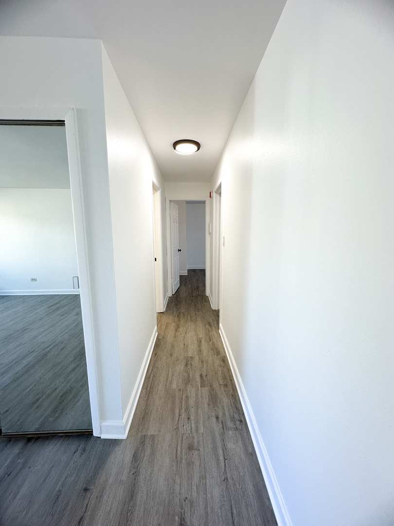 7019 North Ridge Boulevard, Unit 3D Chicago, IL 60645 - Photo 7 of 11