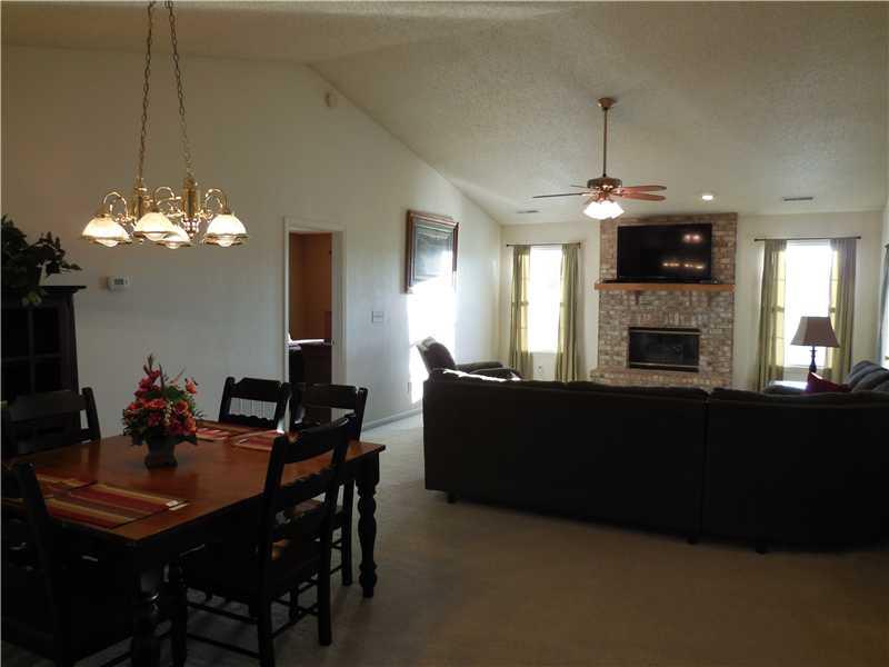 574 Springtree Lane Avon, IN 46123 - Photo 5 of 22 Gallery Image 5