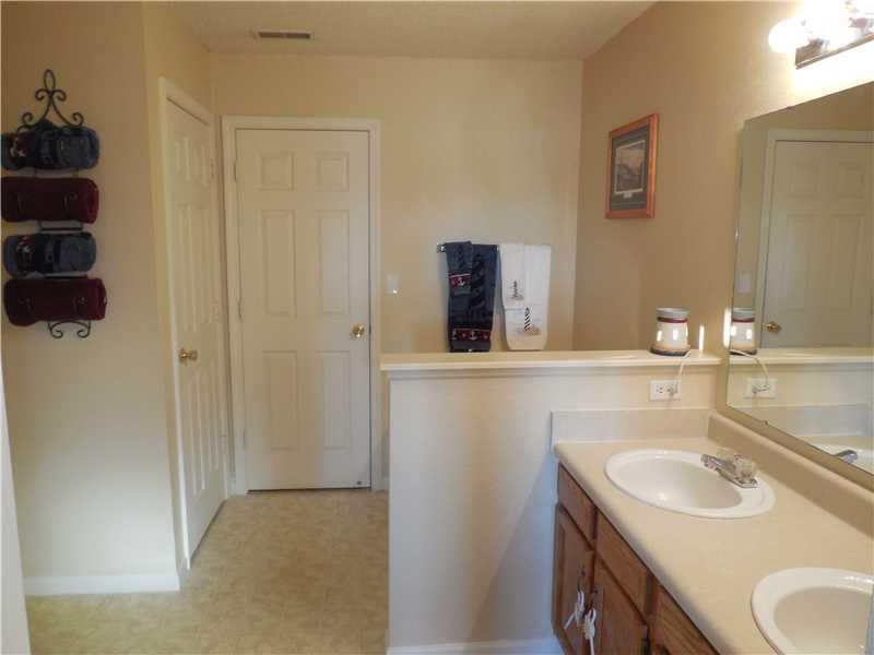 574 Springtree Lane Avon, IN 46123 - Photo 8 of 22 Gallery Image 8