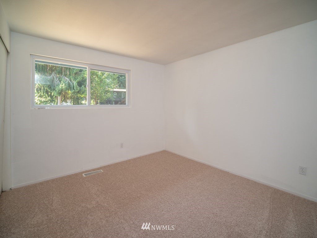 6117 148th Place Southwest Edmonds, WA 98026 - Photo 13 of 21