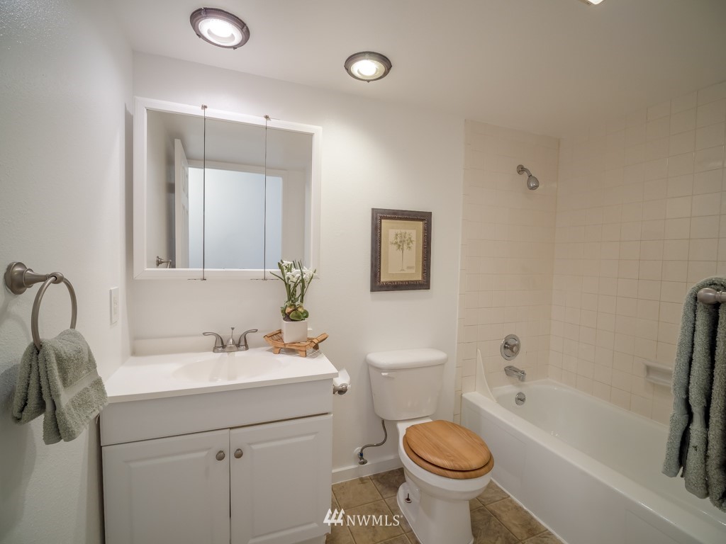 6117 148th Place Southwest Edmonds, WA 98026 - Photo 14 of 21