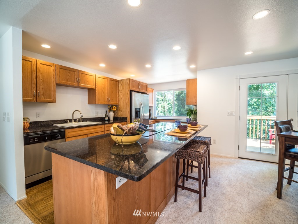 6117 148th Place Southwest Edmonds, WA 98026 - Photo 4 of 21