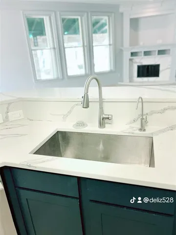 a close view of sink and tap