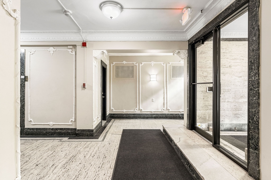 10 Jamaicaway, Unit 8 Boston, MA 02130 - Photo 31 of 35