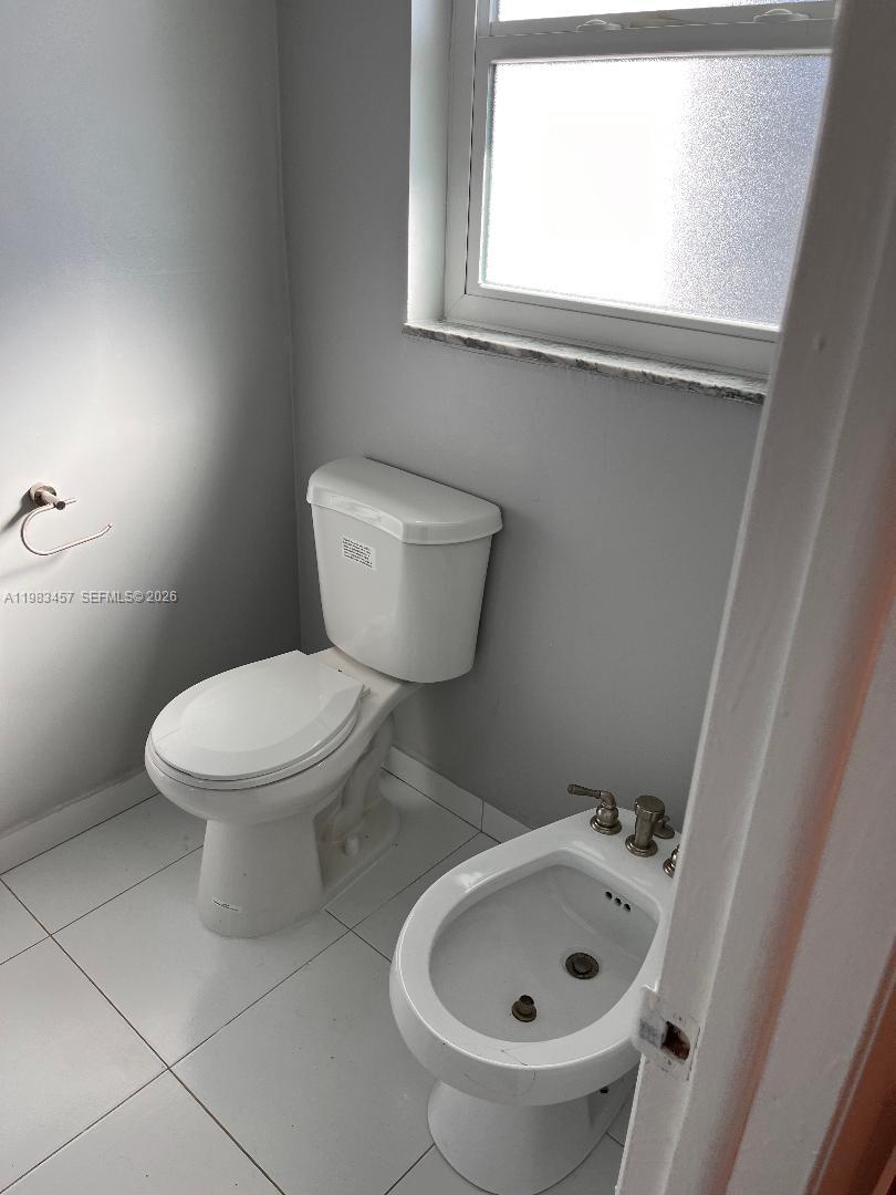 11712 Southwest 13th Street Miami, FL 33184 - Photo 40 of 46