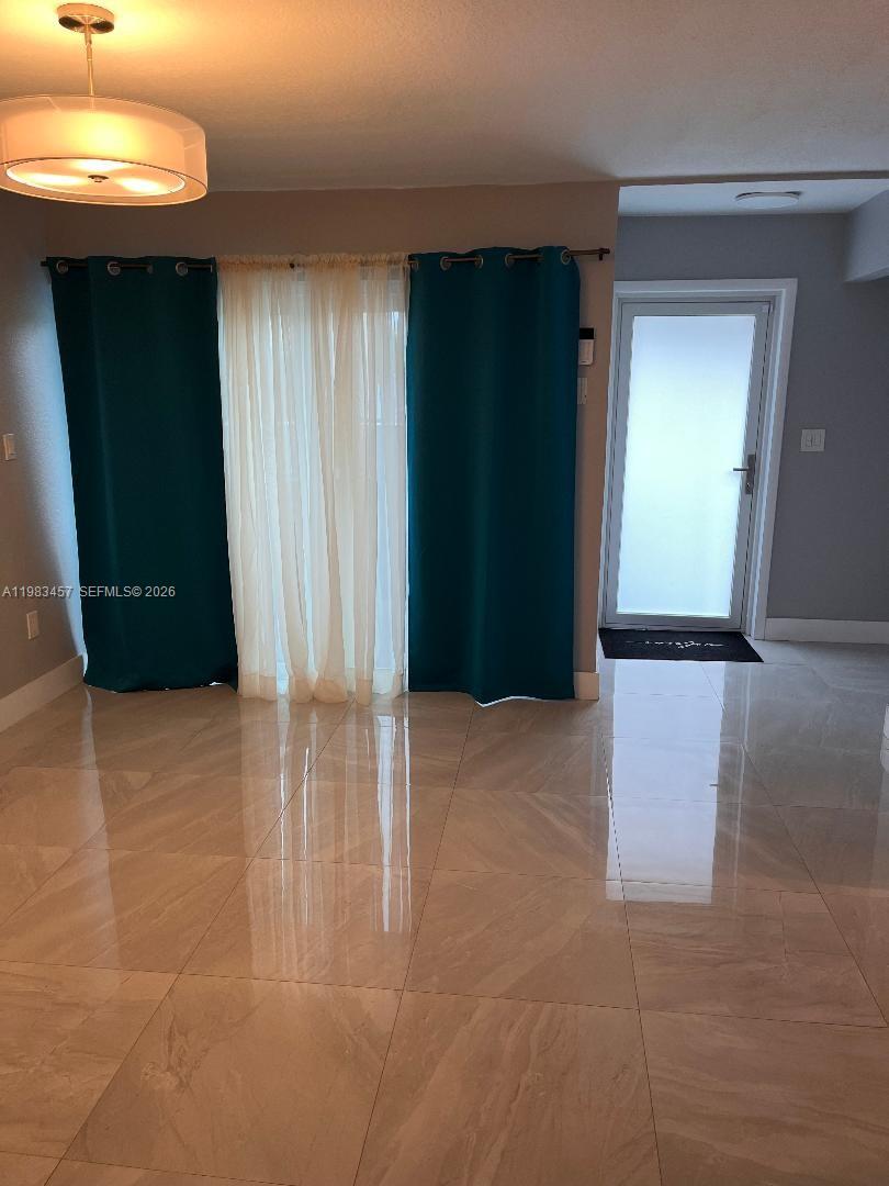 11712 Southwest 13th Street Miami, FL 33184 - Photo 6 of 46