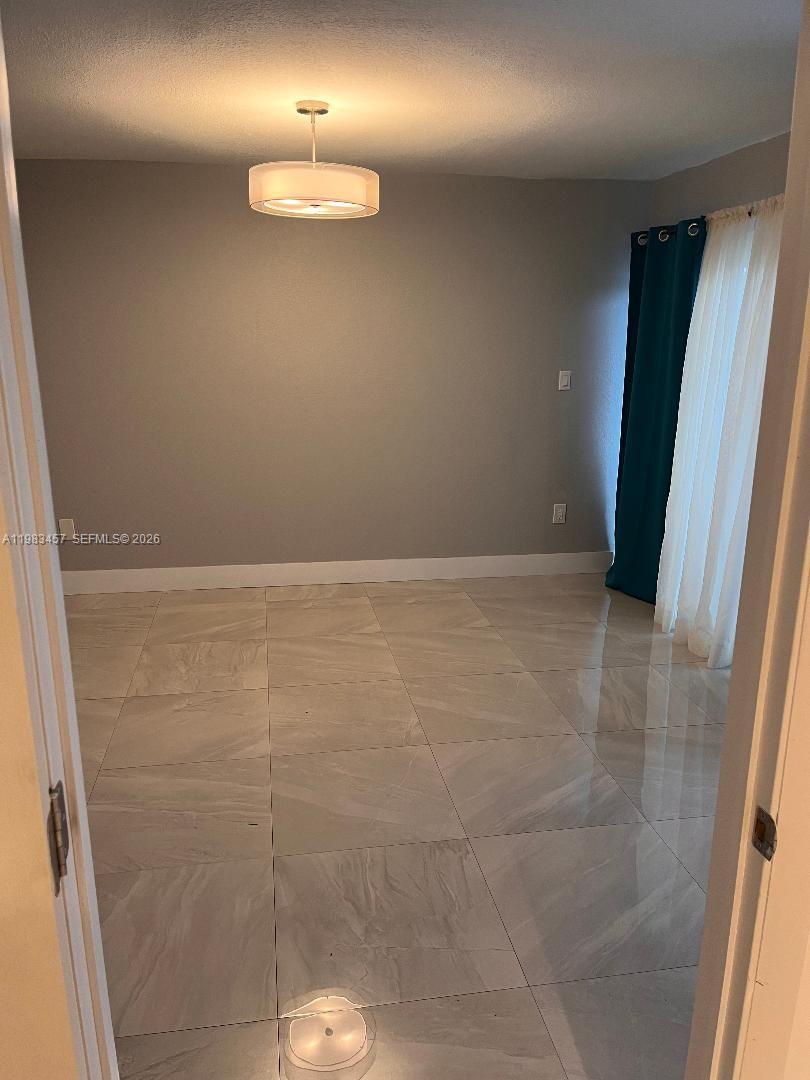 11712 Southwest 13th Street Miami, FL 33184 - Photo 7 of 46