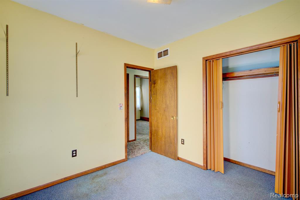 5396 East Atherton Road Burton, MI 48519 - Photo 41 of 59