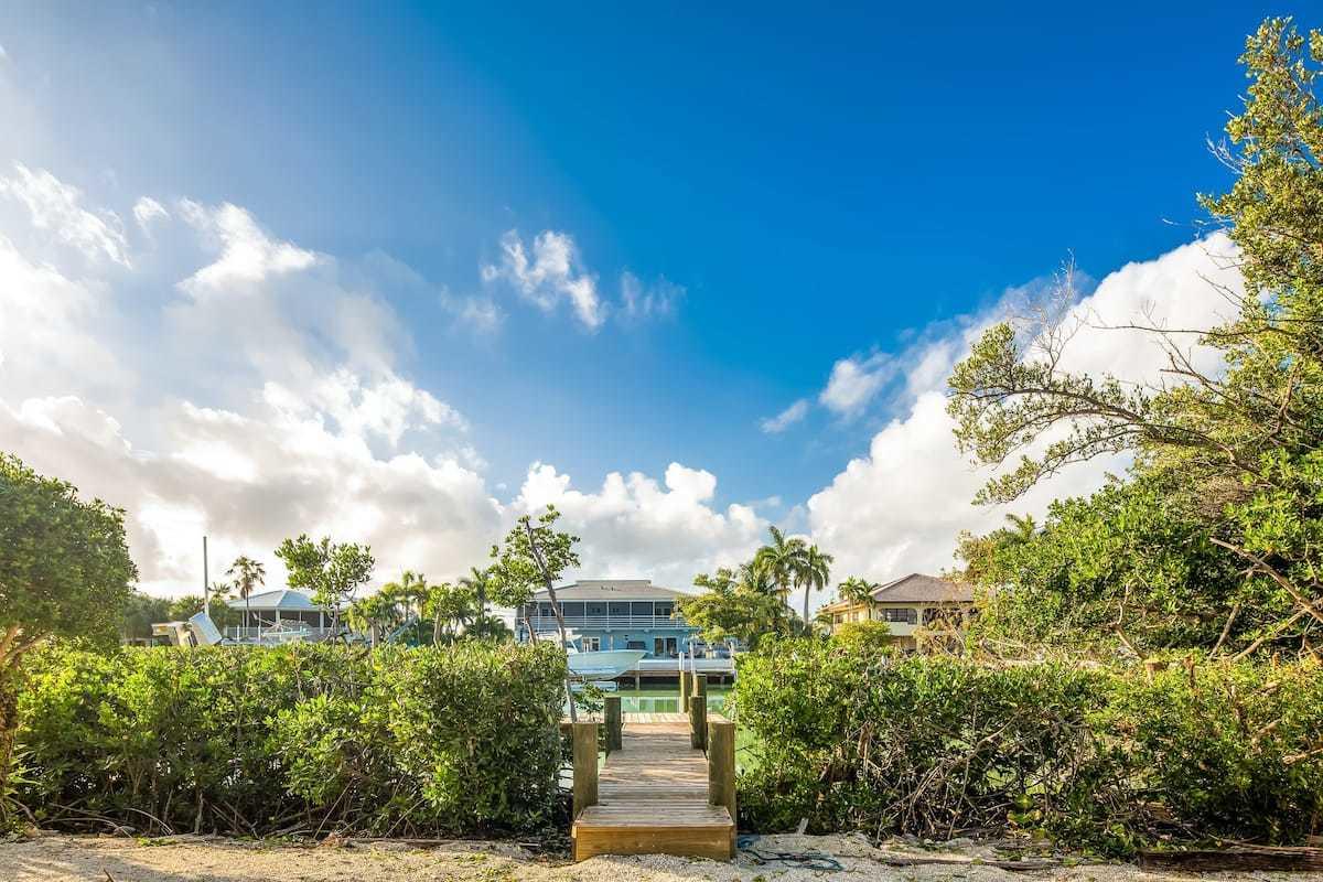 1495 Copa D Oro Marathon, FL 33050 - Photo 41 of 41 a view of a building